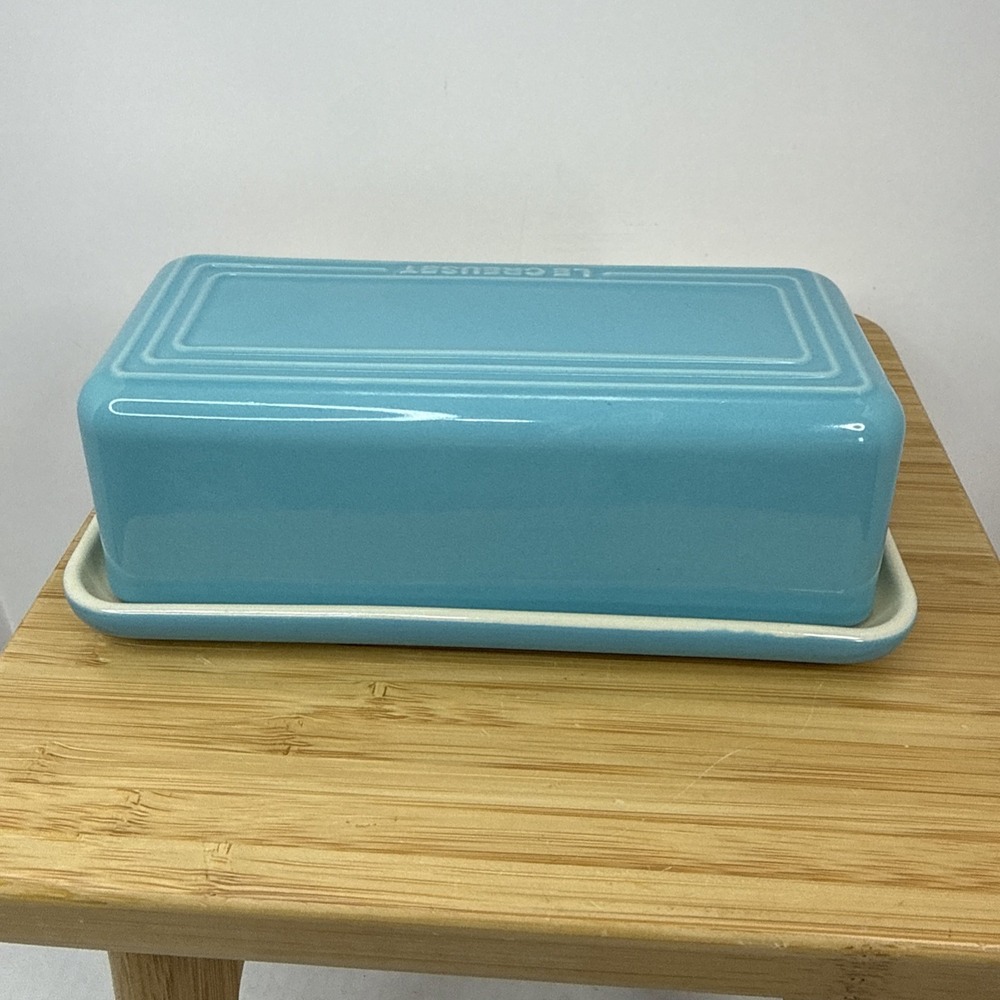 Le Creuset Stoneware Signature Turquoise Covered Butter Dish Lid Underplate EUC - Picture 3 of 8